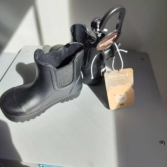 Bearpaw black rain boots - Picture 4 of 5
